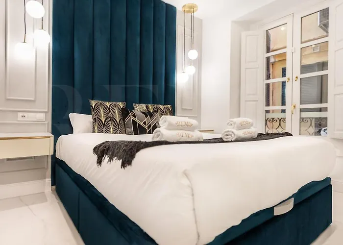 Modern Elegance In The Heart Of Rems Málaga